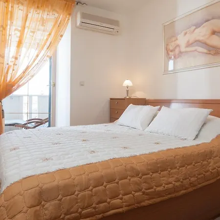 Apartments Kalalarga Deluxe- City Centre&Balcony Makarska Room photo