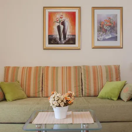 Apartments Kalalarga Deluxe- City Centre&Balcony Makarska Room photo